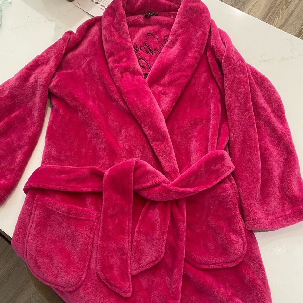 Victoria's Secret Fuchsia Plush Robe